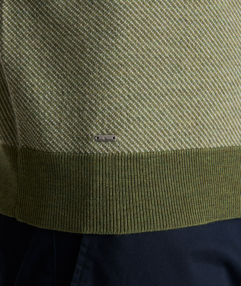 Model is wearing UTNUCKit Belguardo with diagonal stripe in green. 